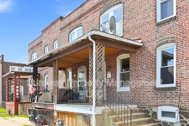 Photo - 12 W 8th St