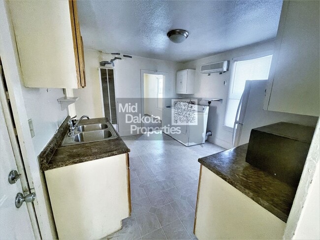 Photo - 512 S Duff-1 Bedroom House