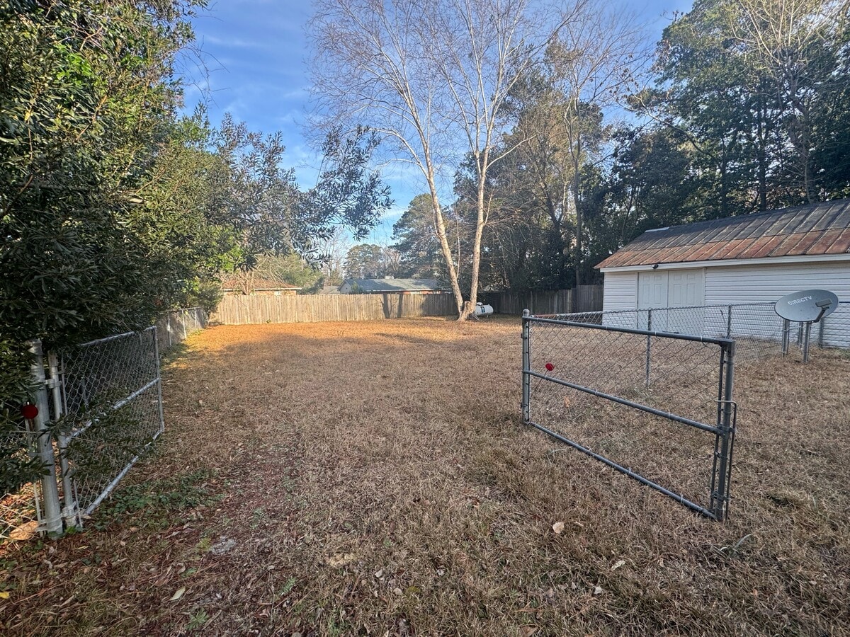 Photo - 1110 W Main St