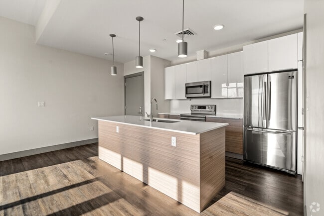 Building Photo - 400 Mystic Ave Unit #2 Rental