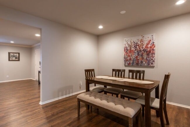 Photo - SPACIOUS CONDO | GATED | NEAR MEDICAL CENTER 410 & IH10 | 3 BEDROOMS | 2 BATHROOMS Unidad 236