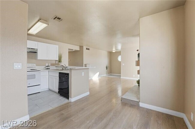 2982 Juniper Hills Blvd Unit 202