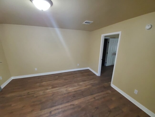 Photo - 4247 Rightway Ave