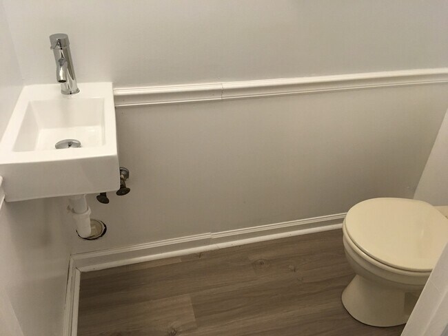 Photo - 2 Bedroom, 1.5 Bathroom Condo in Winston-Salem!