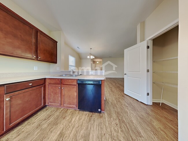 Photo - 123 Brookhaven Rd