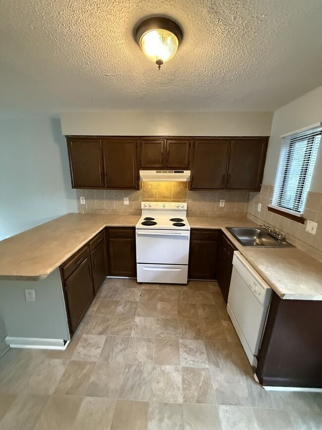 Photo - 2 bd 1 ba
