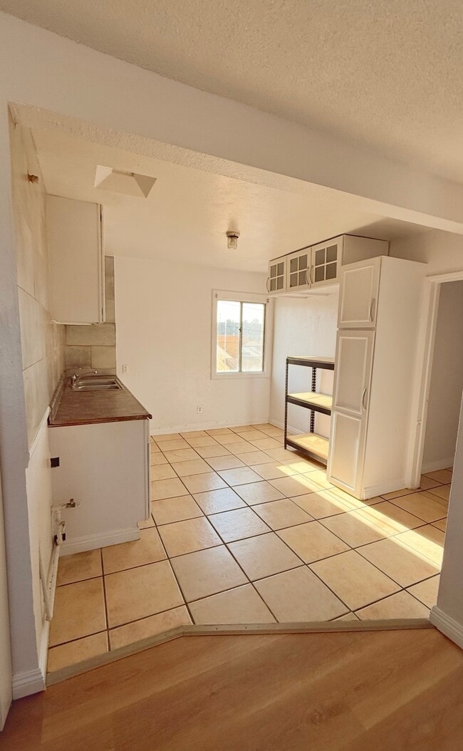 Photo - 124 W 95th St Unidad 124 W. 95th St