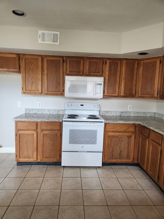 Photo - 3002 Gilmar Dr
