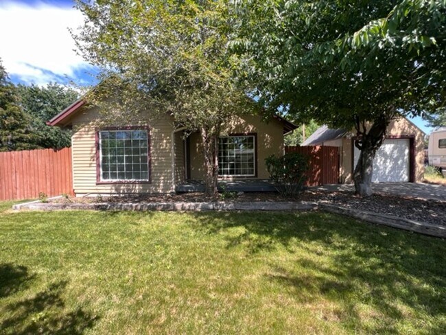 Photo - 4022 N Christine St