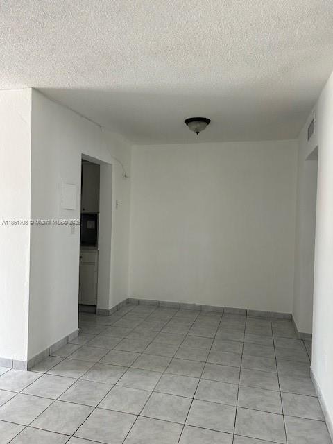 Photo - 1325 W 68th St Unit 318