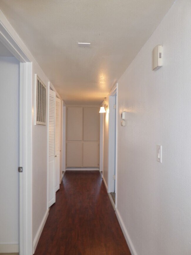 Photo - 824 Capehart Ct Unit C