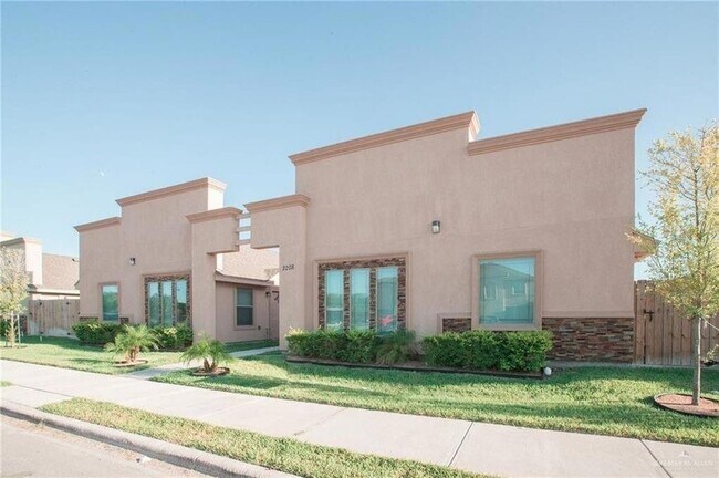 Building Photo - 2208 Taxco Ct Unit 2 Rental