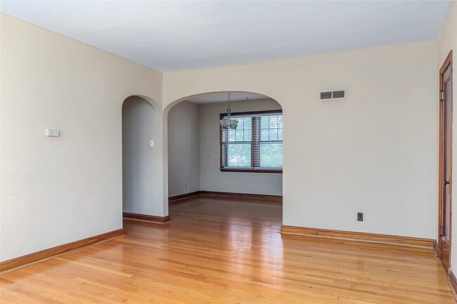 Photo - 6601 Alamo Ave Unit 2W