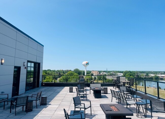 Photo - Banta Village