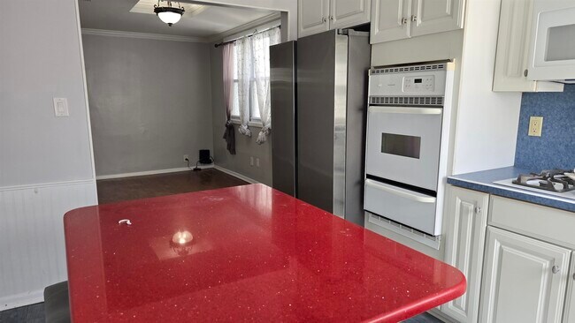 Photo - 120 W 13th St Unit 1