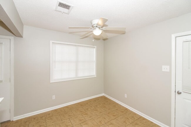 Photo - 3858 Cherry Hill Ln