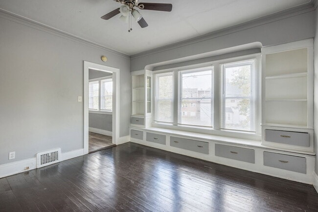 Photo - 438 E 152nd St