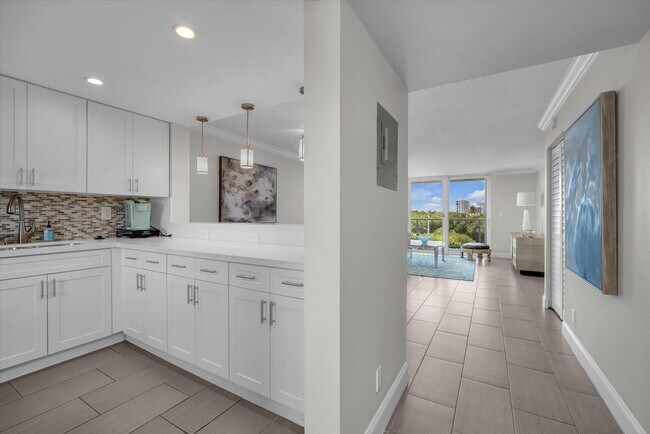 Photo - 601 N Ocean Blvd