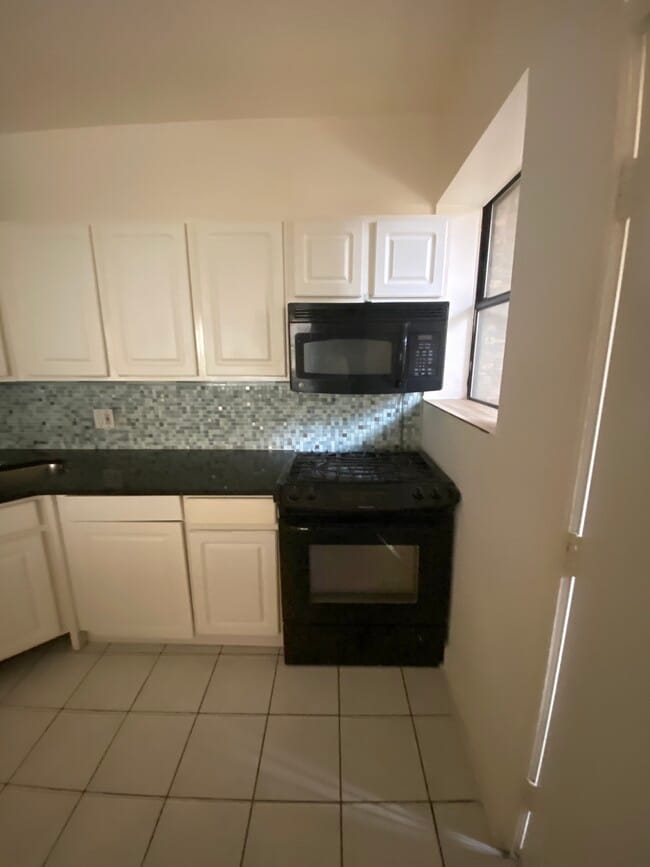 Photo - 4930 N Kedzie Ave Unit 2-E