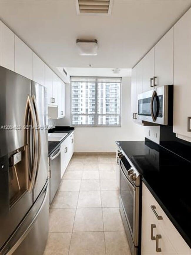 Photo - 801 Brickell Key Blvd Unidad 801 Brickell Key Blvd # 1710