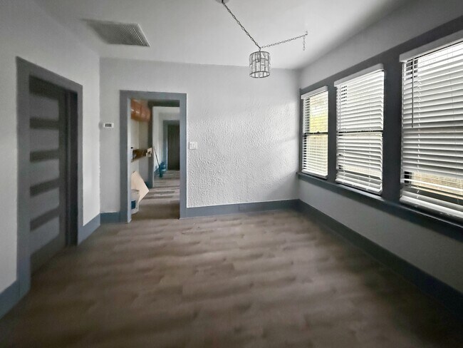 Photo - 2242 South St