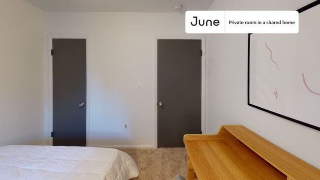 Room in Shared 5 bed/2 bath home in Logan Circle