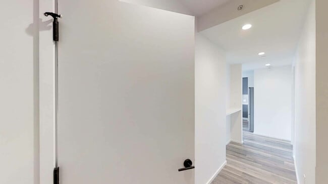 Building Photo - 345 Harrison Ave Unit 940