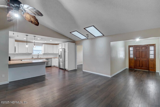 Photo - 4518 Crosstie Rd S