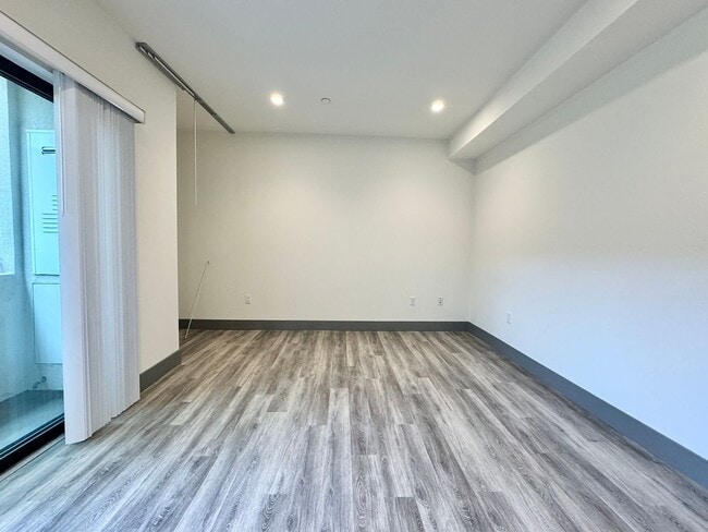 Photo - 3743 Midvale Ave Unit 203
