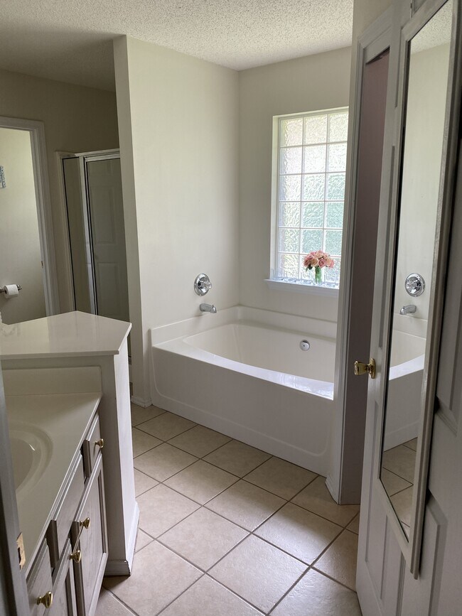 Photo - 2800 Pinnacle Point Dr