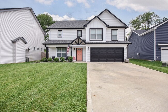 Building Photo - Pet Friendly Four Bedroom!