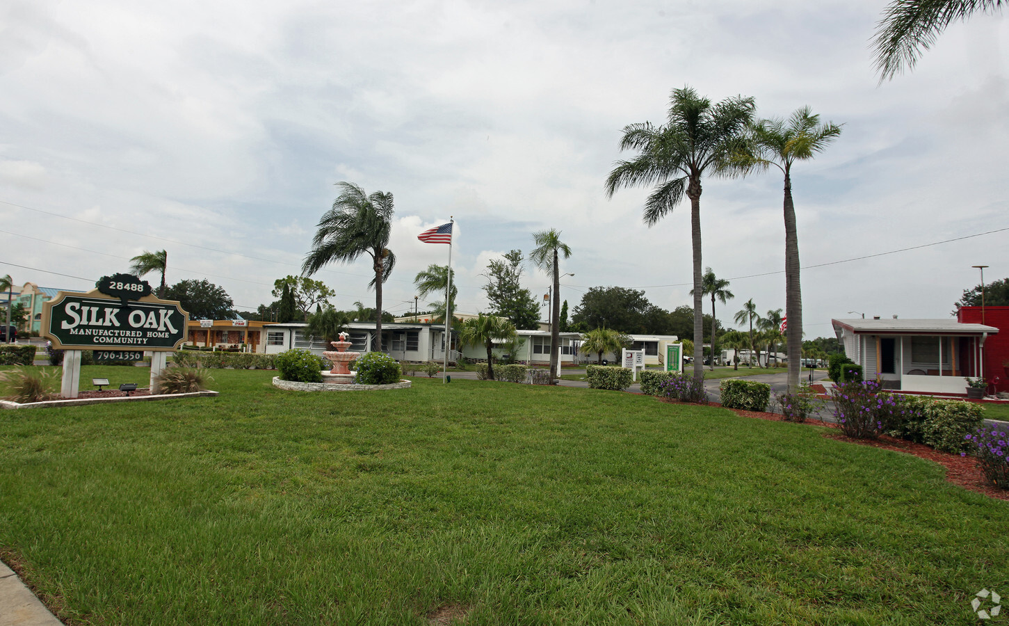 Photo - Silk Oak Lodge Apartments