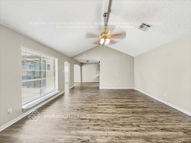 Photo - 1824 Meadow Creek Dr