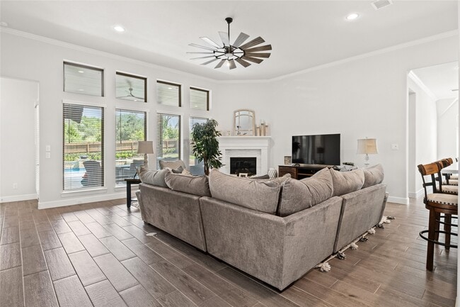 Building Photo - 5435 Farm Hill Way