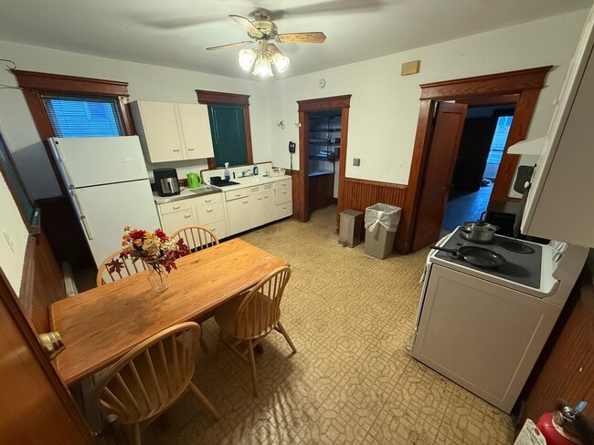 Photo - 36 Grandview Ave