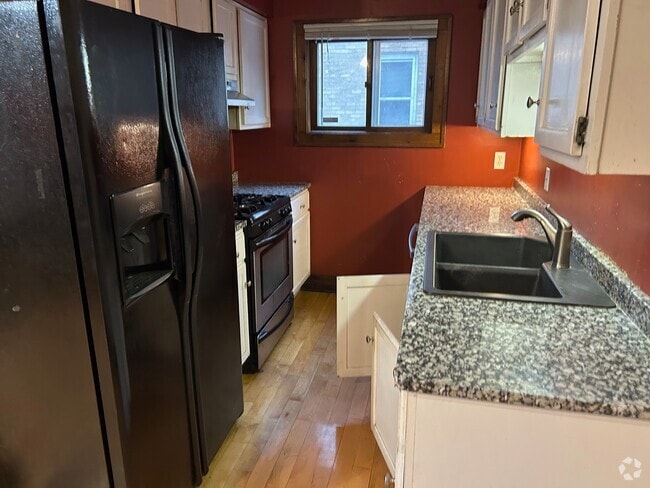 Building Photo - 2432 Stevens Ave Unit 3 Rental