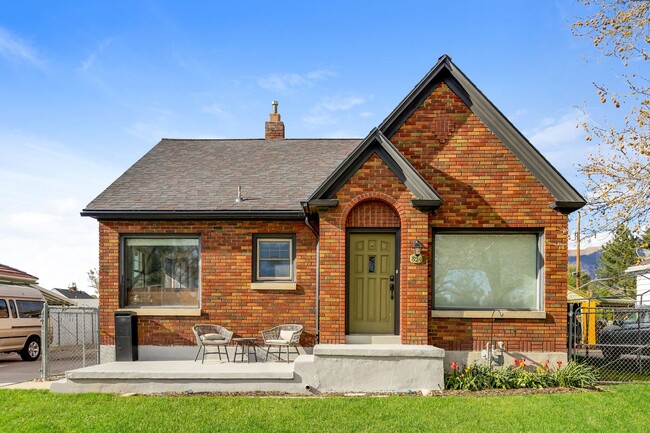 Building Photo - Monroe Park Unit 1