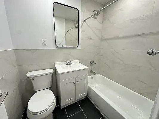 Building Photo - 1 bedroom in BRONX NY 10471 Unit K3 Rental
