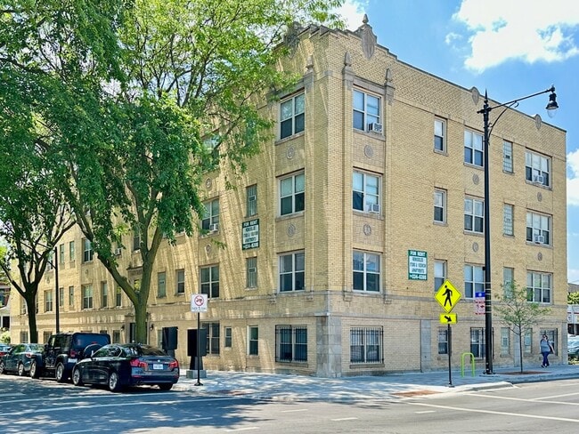 Photo - 4756 N Maplewood Ave Unit 801