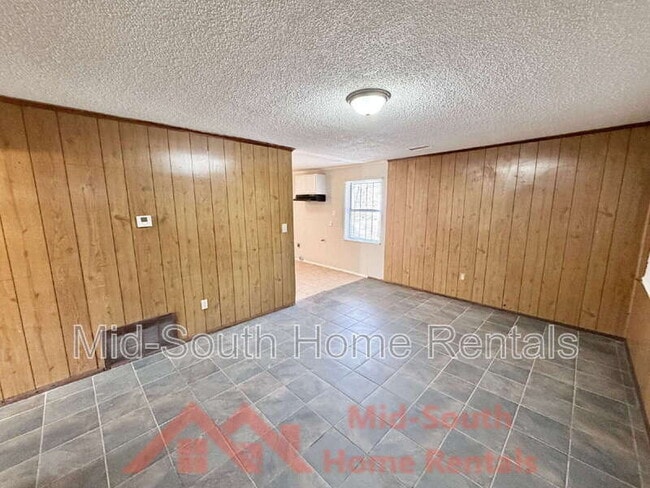 Photo - 3205 Madewell St