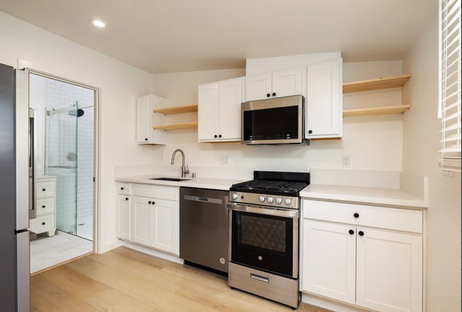 Studio - Downtown Santa Barbara - Studio - Downtown Santa Barbara Unit 510 Chapala St. Apt. #10
