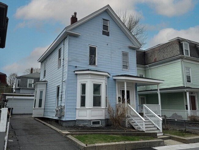 Building Photo - 14 Atherton St Unit 2