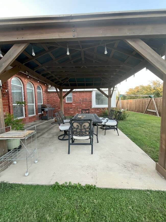 Building Photo - 5474 Golfside Dr Rental