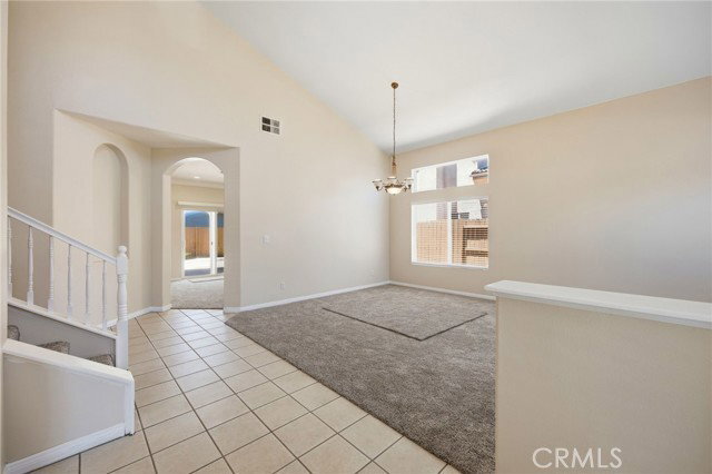 Photo - 18112 Osborne St