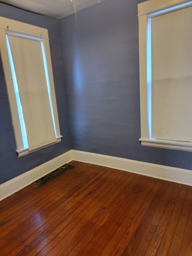 Photo - 106 Logan St Unit 106 Logan St. (Down)