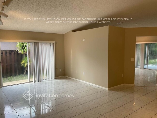 5311 NW 49th Ave