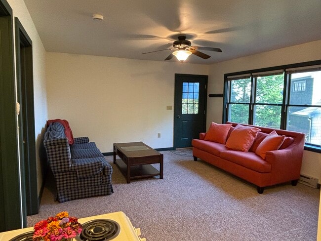 23 Bell Mountain Rd
