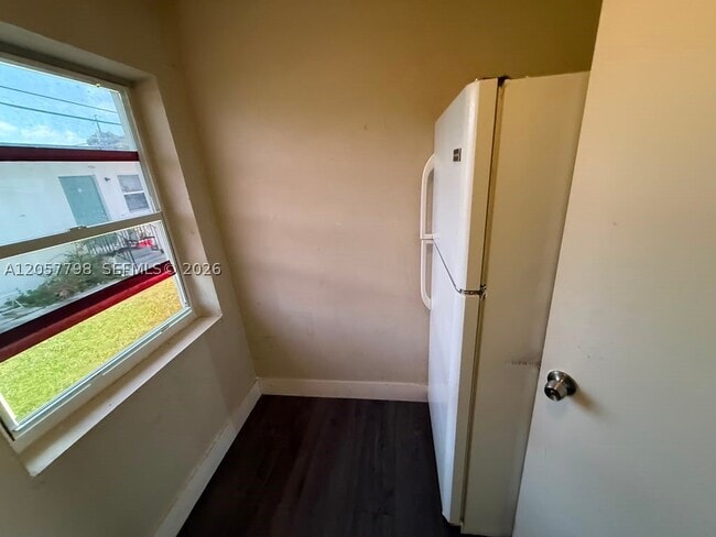 Photo - 2140 NW 24th St Unit 2