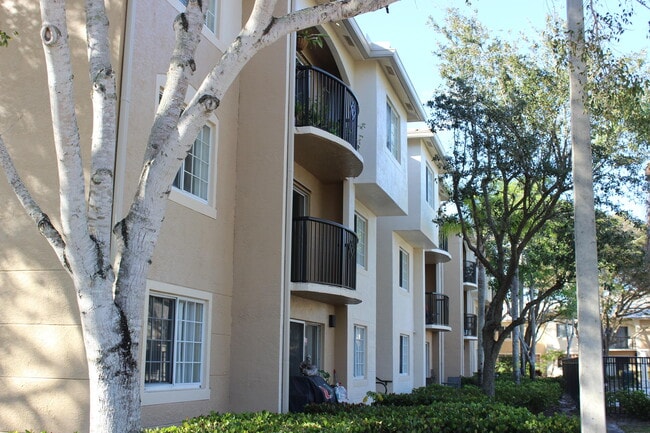 Photo - 1700 Crestwood Ct S Unit 1715