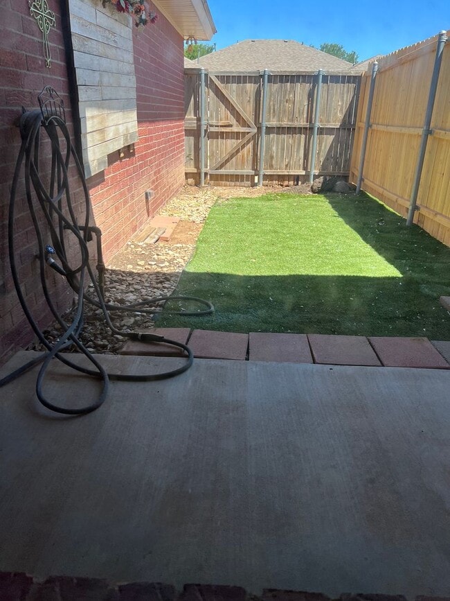 Photo - 3108 110th St Unit B